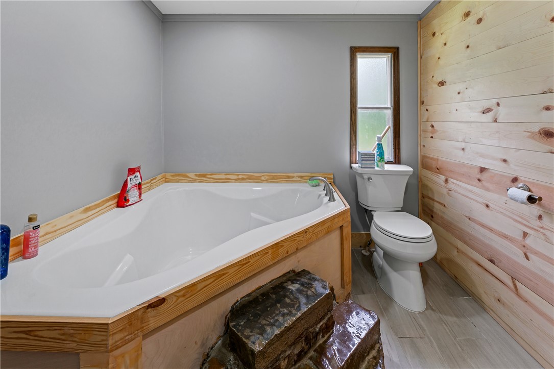 Wedington Woods Unit Vi - Residential