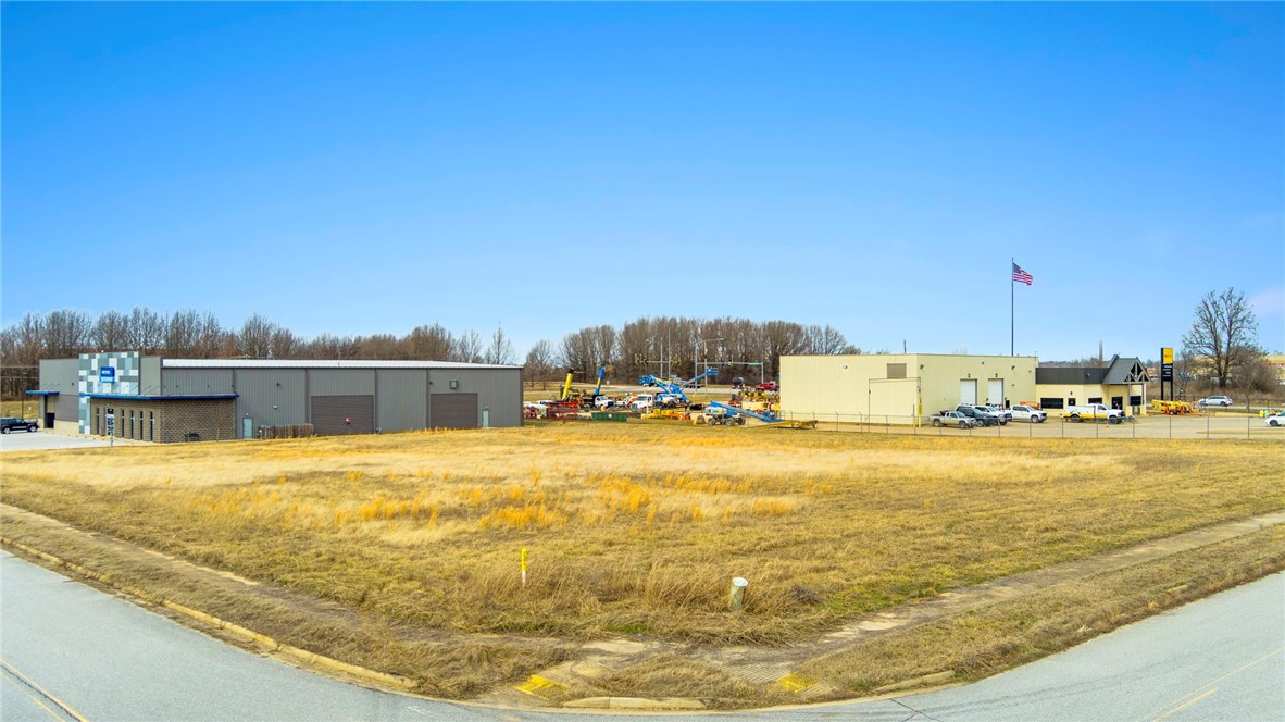 Conestoga Park Springdale - Commercial Sale