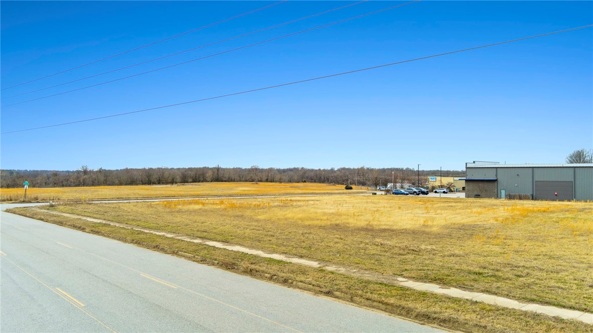 Conestoga Park Springdale - Commercial Sale