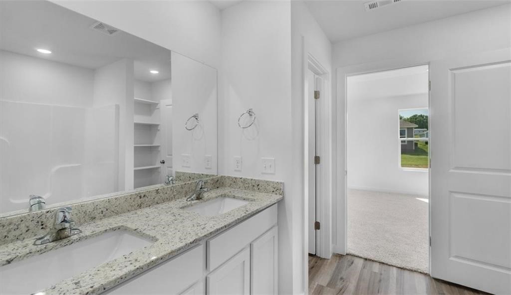 Applewood Estates - Residential Lease