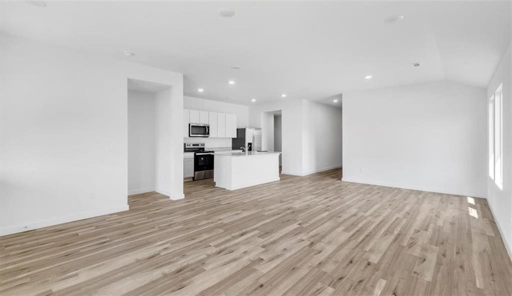 Applewood Estates - Residential Lease