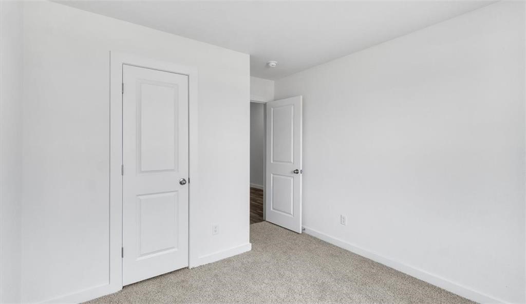 Applewood Estates - Residential Lease