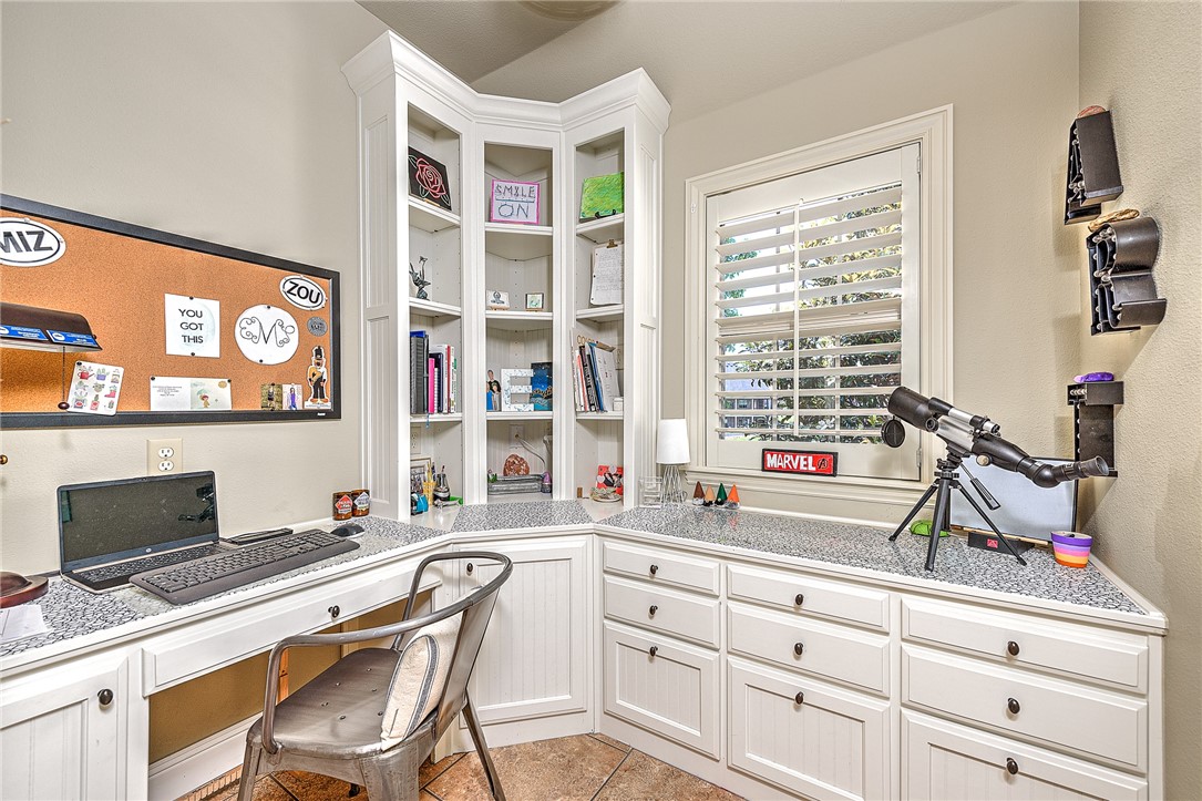 Shadow Valley - Residential