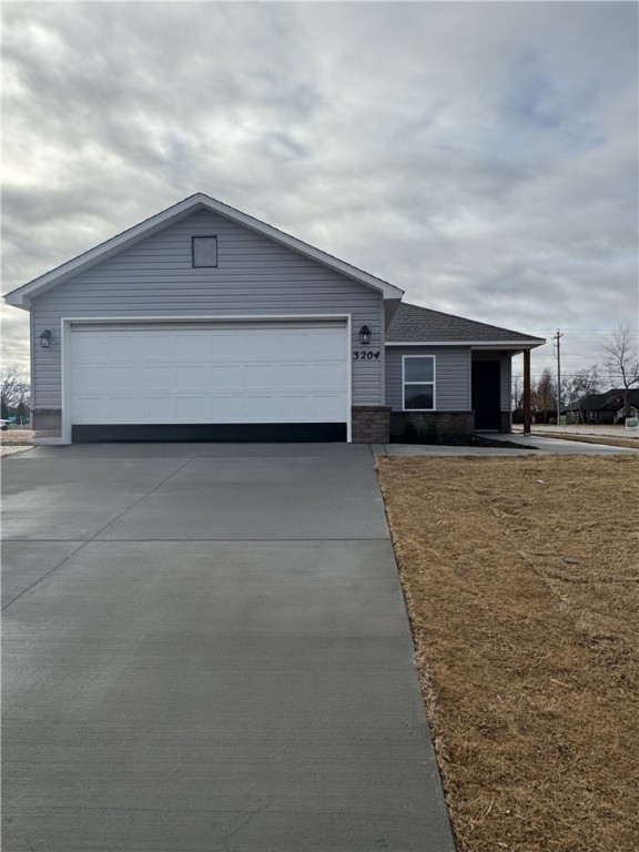 THIS WEEKEND ONLY āPICK 2ā REFRIGERATOR, WASHER & DRYER, FULL GUTTERS, BLINDS, OR GARAGE DOOR MOTOR WHEN USING PREFERRED LENDER!!
OFFERING A 5.75% FIXED INTEREST RATE ON VA, USDA,AND FHA LOANS OR $12K TOWARDS CLOSING COSTS THROUGH 01/12/25 @6:00PM OR UNTIL FUNDS RUN OUT WHEN USING PREFERRED LENDER AND TITLE COMPANY!!!!
The charming Bridgeport plan is rich with curb appeal with its welcoming covered entryway and front yard landscaping. This one-story home features 4 bedrooms and 2 bathrooms. Enjoy the large open-concept living room, fully equipped kitchen with energy-efficient appliances, ample counterspace, and corner pantry. The laundry room, conveniently located just off the garage, is perfect for any sized family. Learn more about this home today! *Photos are of similar model