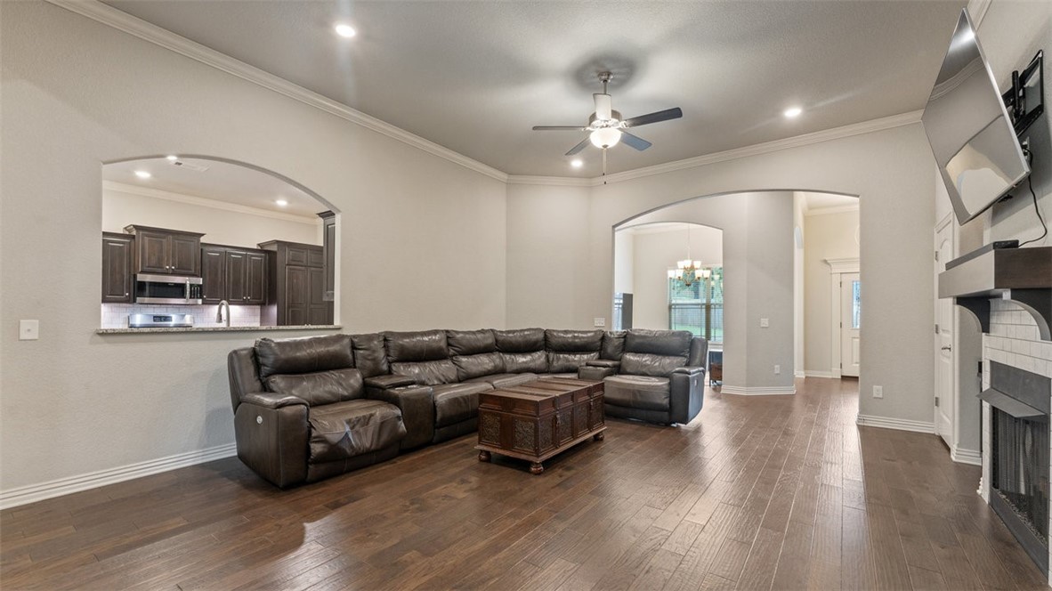 Hickory Hills - Residential