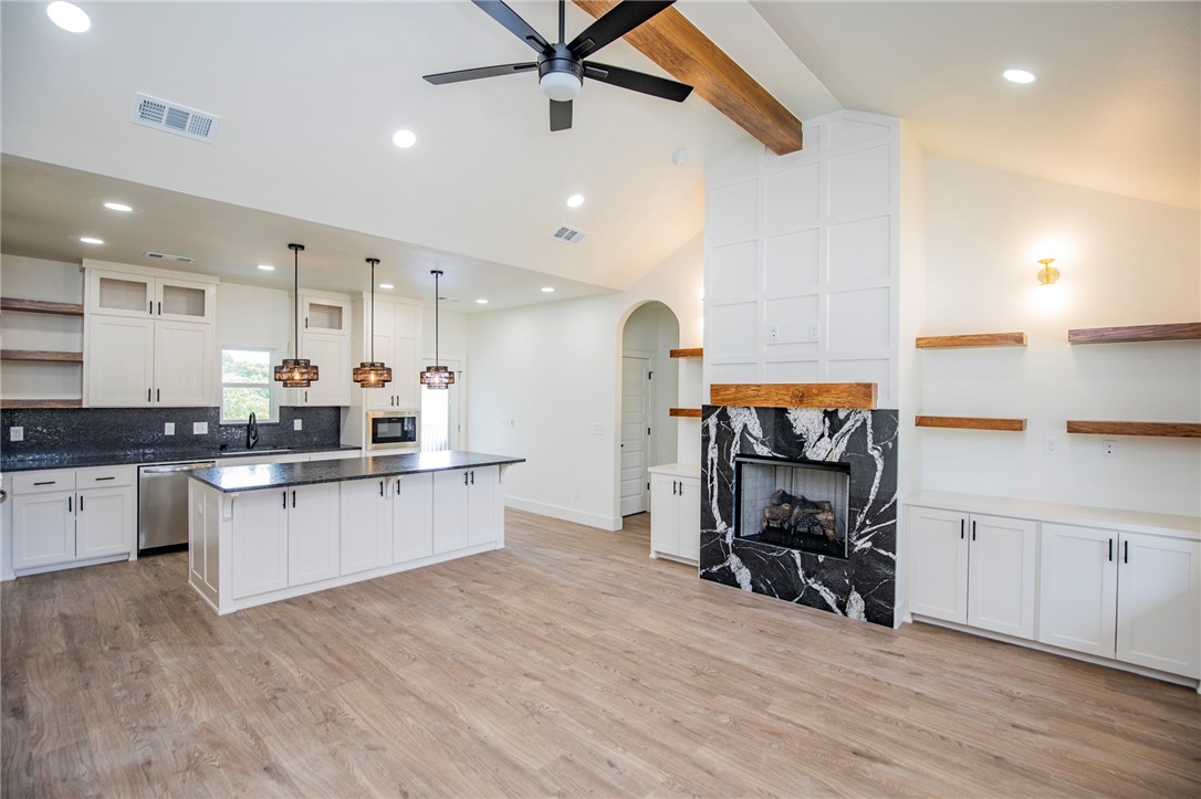 BEAVER SHORES UNIT 5 - Residential