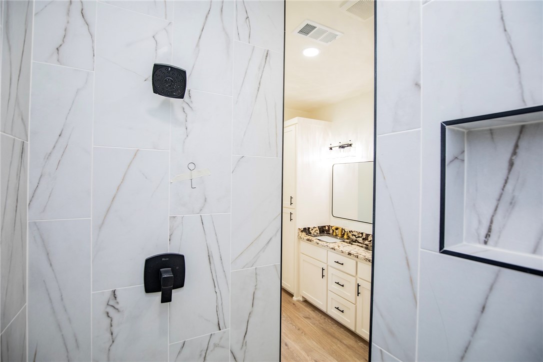 BEAVER SHORES UNIT 5 - Residential