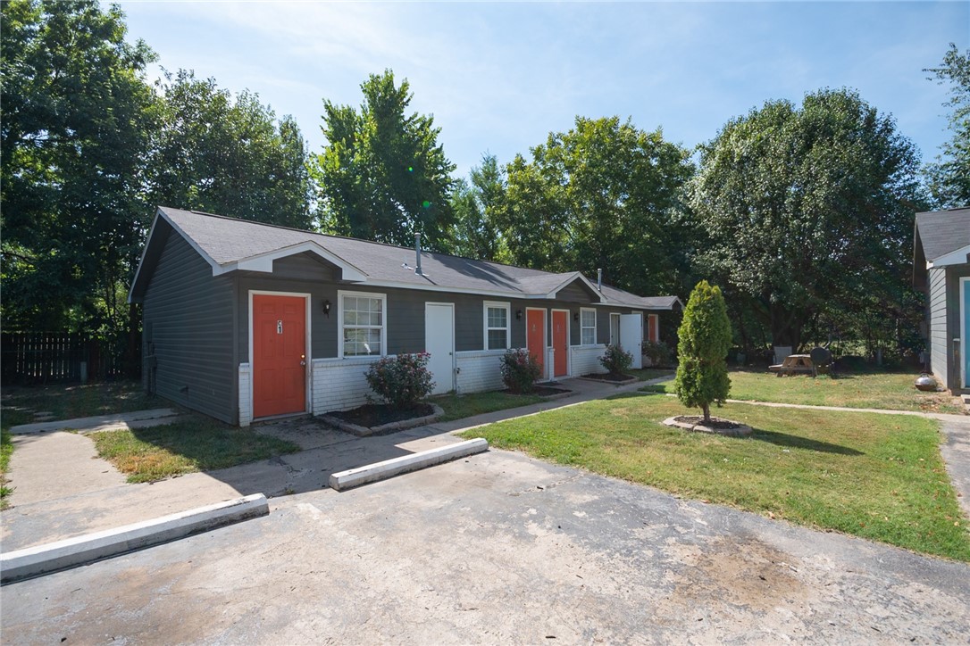 Hayes Sub In Hayes First Add - Residential