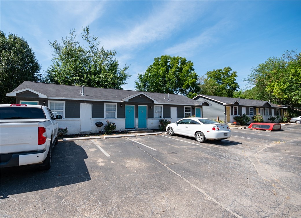 Hayes Sub In Hayes First Add - Residential