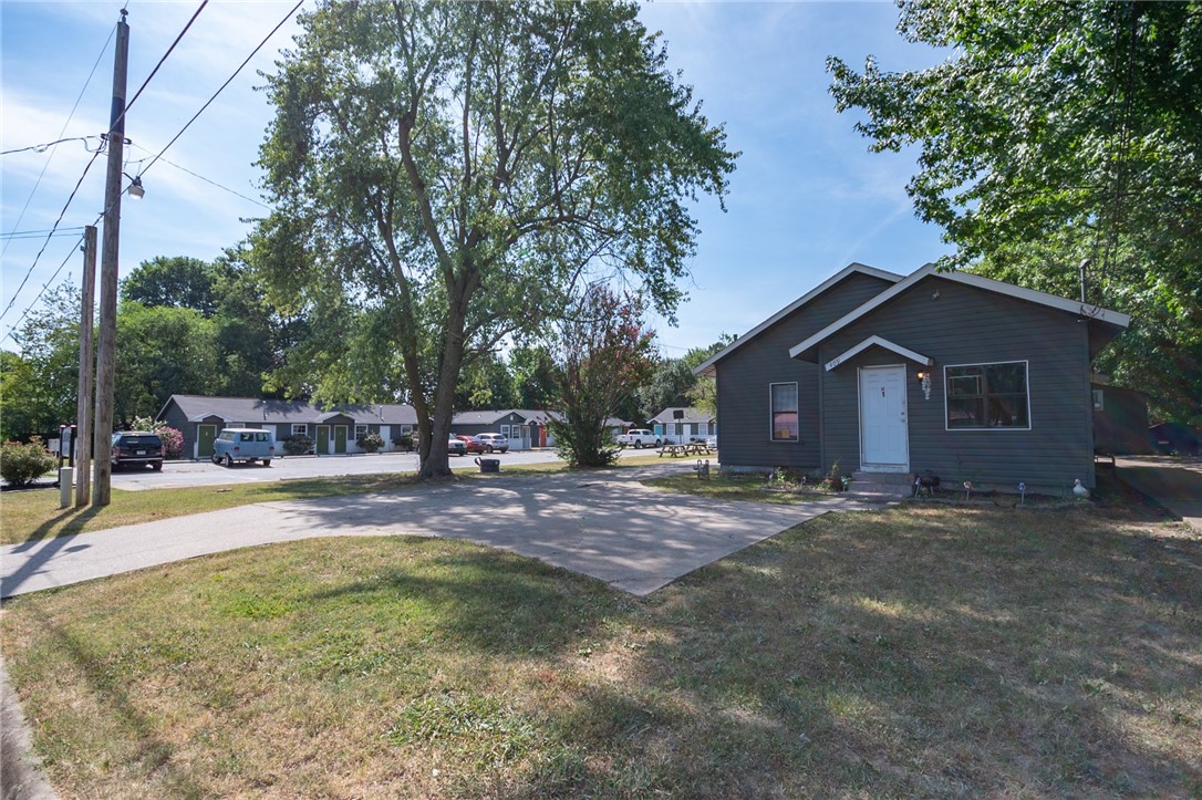 Hayes Sub In Hayes First Add - Residential