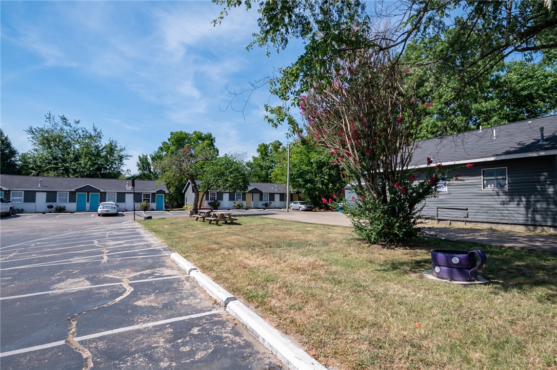 Hayes Sub In Hayes First Add - Residential