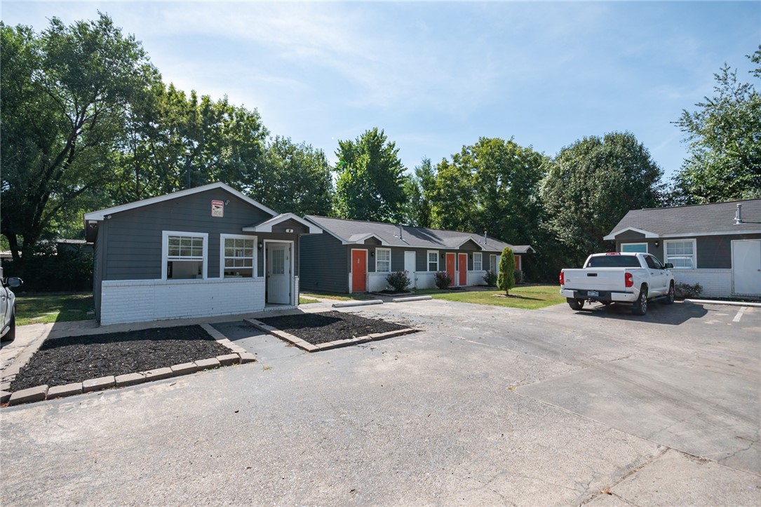 Hayes Sub In Hayes First Add - Residential