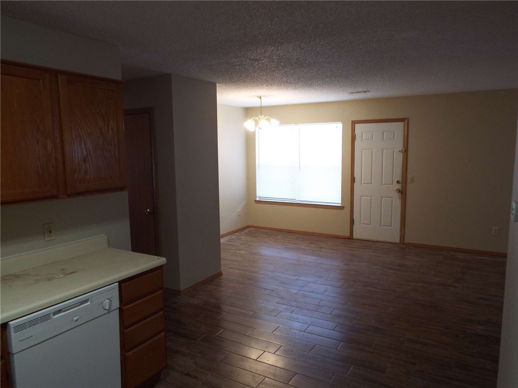 DAWN ACRES - Residential Lease