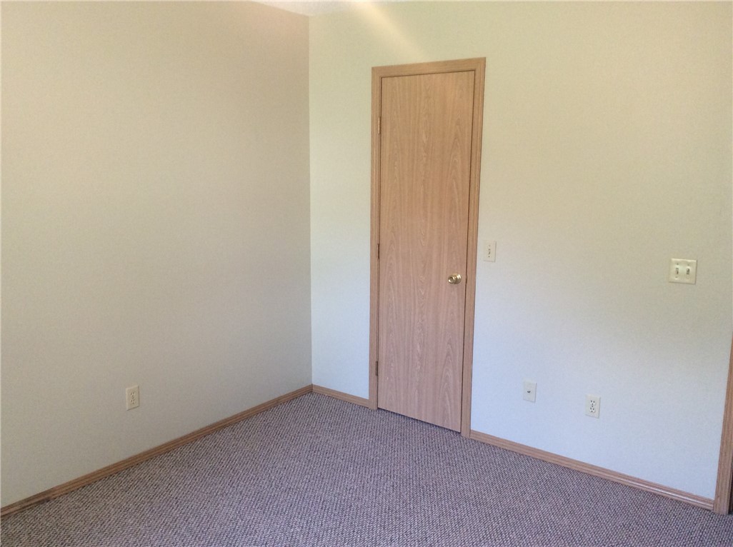 DAWN ACRES - Residential Lease