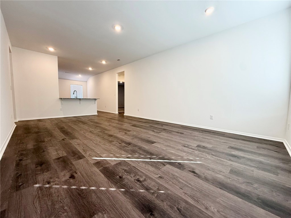 WALNUT HILL SUB PH V-PEA RIDGE - Residential Lease