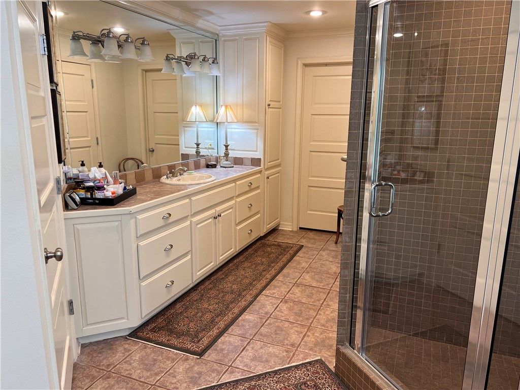 Skyline Manor Unit Ii - Residential