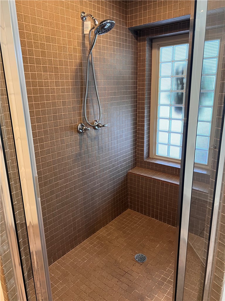 Skyline Manor Unit Ii - Residential