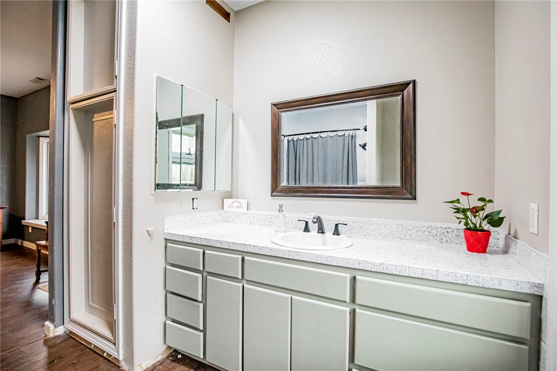 04-20-28-RURAL - Residential