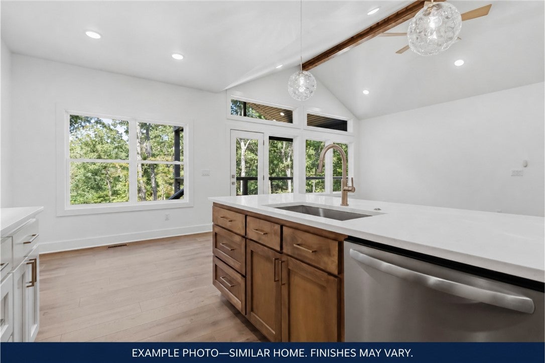 20 Lothian Drive - Photo 4