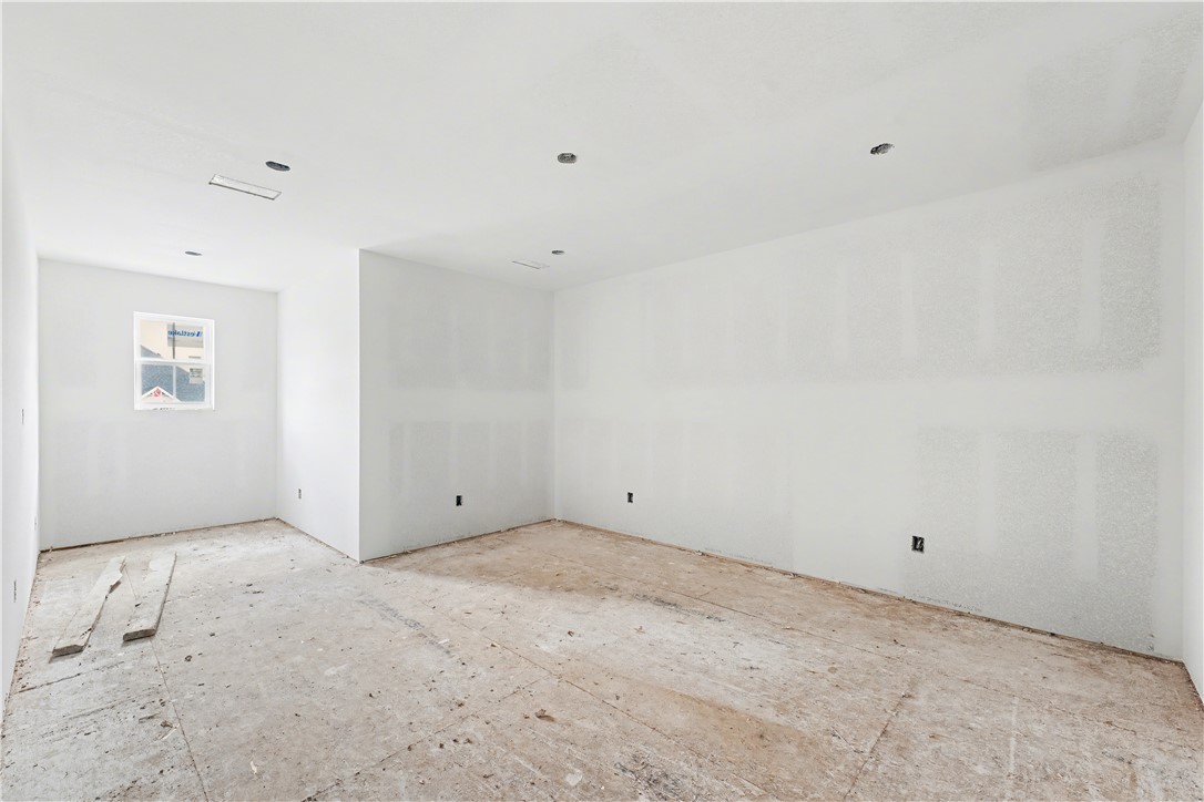 MAPLE ESTATES PH III-CENTERTON - Residential