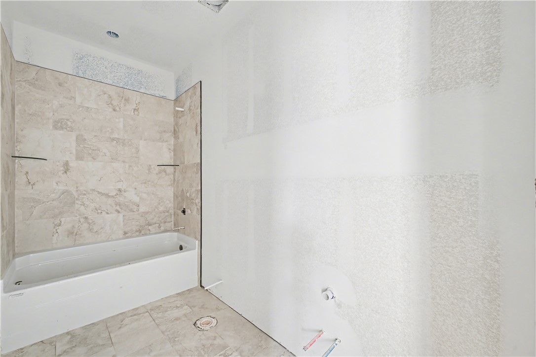 MAPLE ESTATES PH III-CENTERTON - Residential