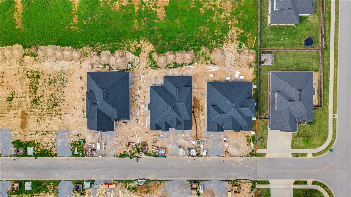 MAPLE ESTATES PH III-CENTERTON - Residential
