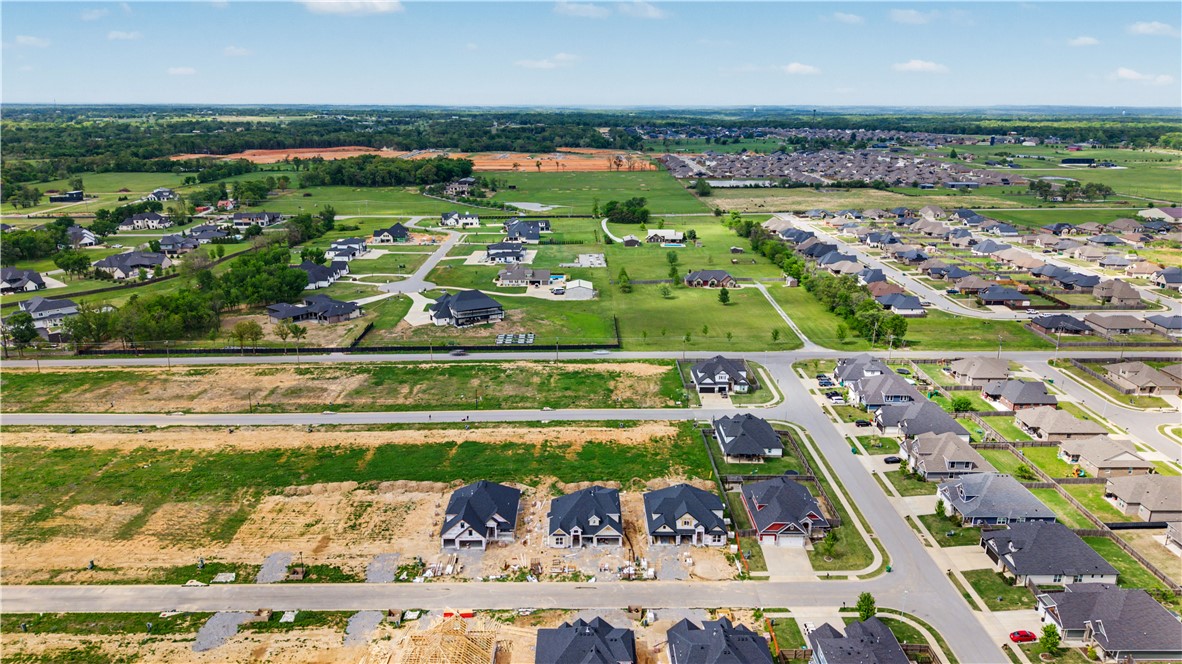 MAPLE ESTATES PH III-CENTERTON - Residential