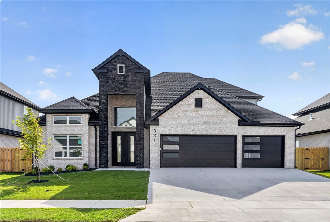 Photo 1 of 21 — 331 Hedge Drive, Centerton, AR 72719