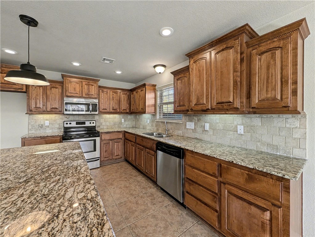 Laurynwood - Residential Lease