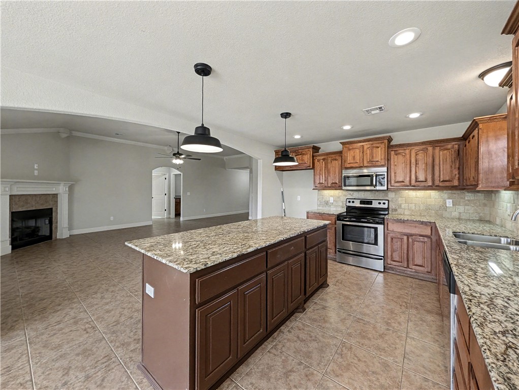 Laurynwood - Residential Lease