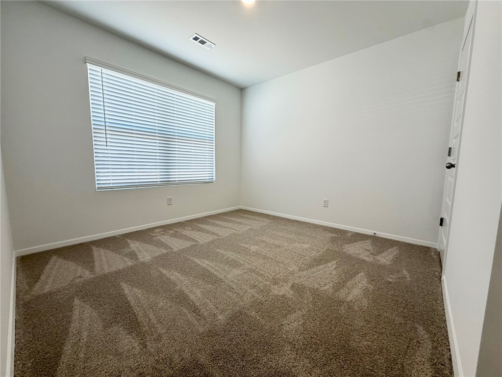 CASTLEWOOD SUB-RURBAN - Residential Lease