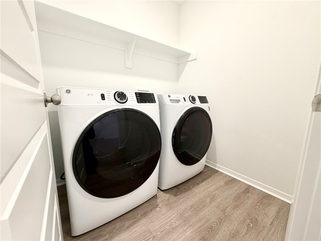 CASTLEWOOD SUB-RURBAN - Residential Lease