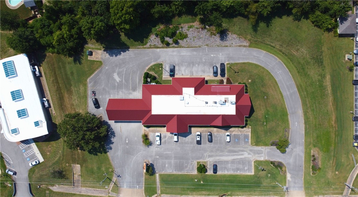 Springdale Outlots - Commercial Lease