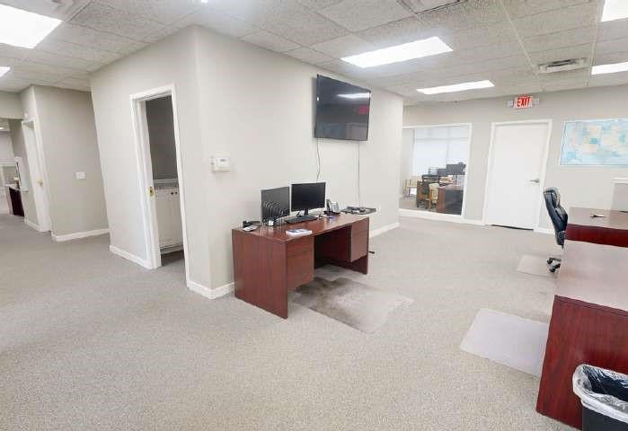 Springdale Outlots - Commercial Lease