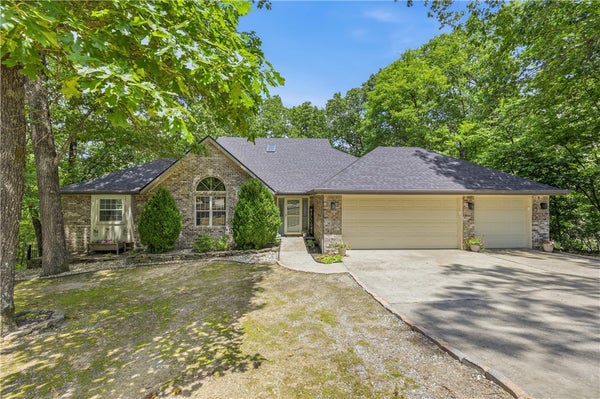 44 TAVISTOCK DR, BELLA VISTA, AR 72714 - Image a3cf6bcfe5c4e09c51e75b92f10fffdf/158271924