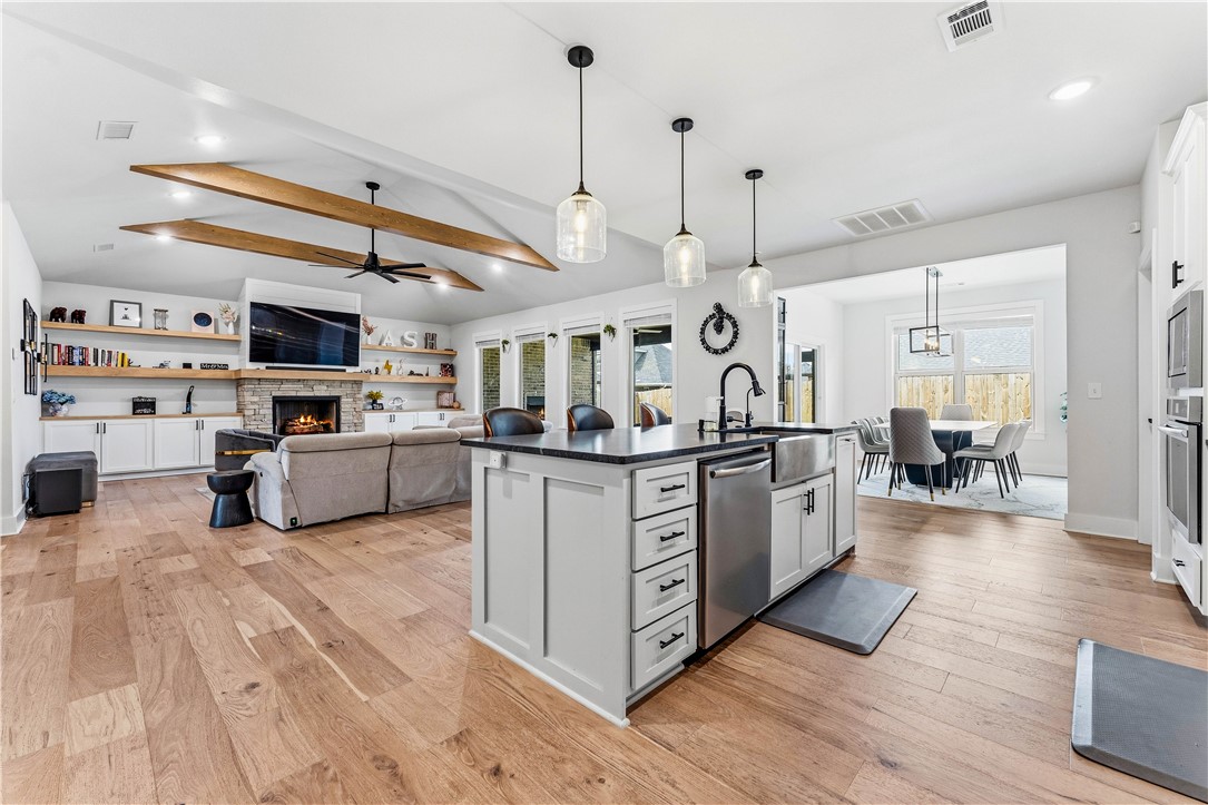 Diamond Estates Ph Iv Centerton - Residential