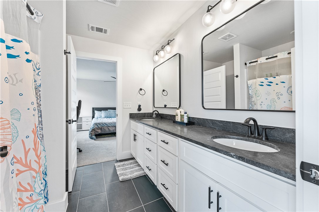 Diamond Estates Ph Iv Centerton - Residential