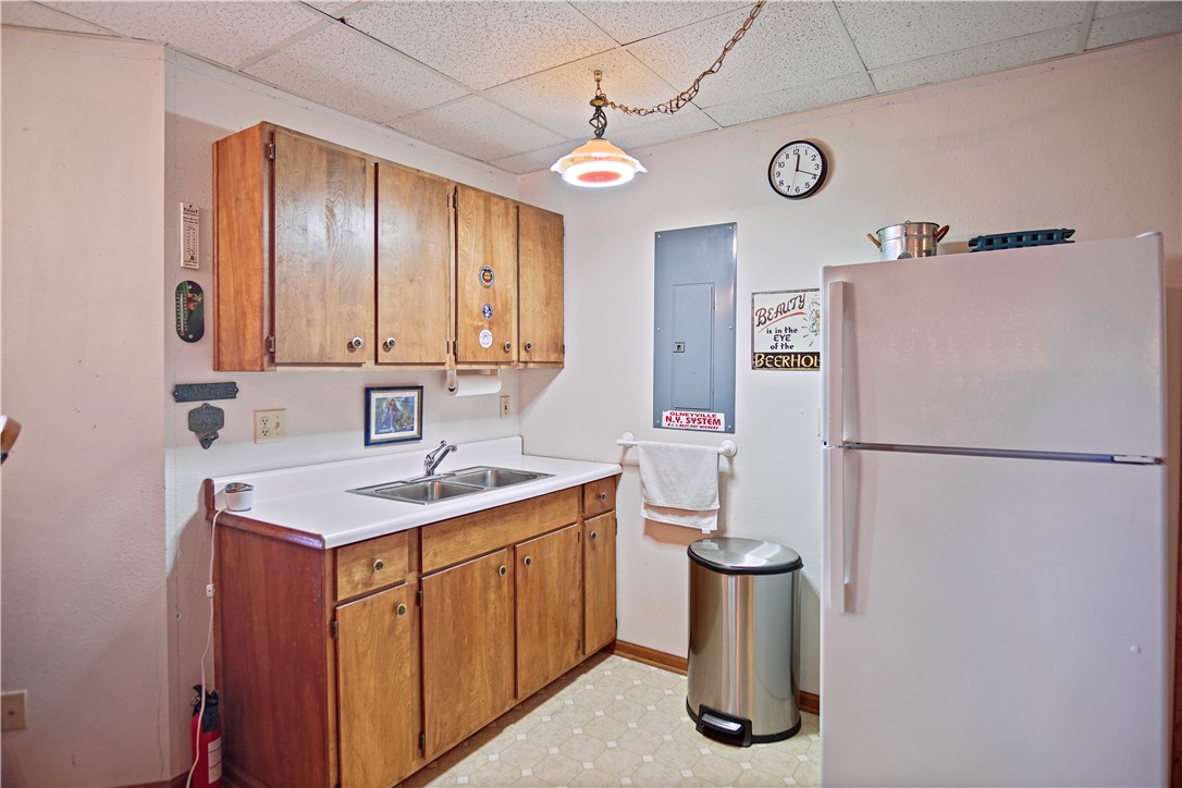 Unit 6 Holiday Island - Residential