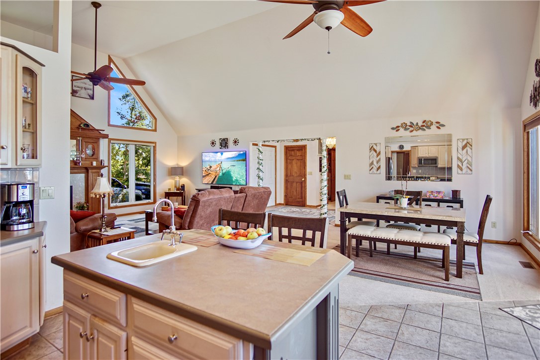 Unit 6 Holiday Island - Residential