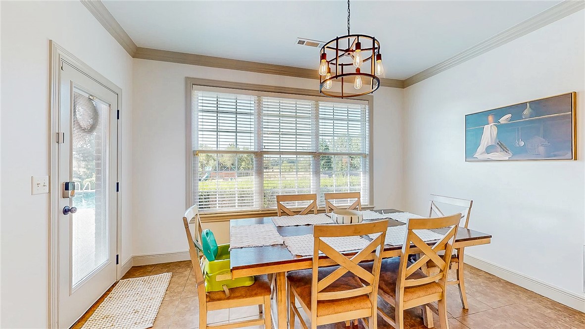 Soaring Hawk Sub Cave Spgs - Residential