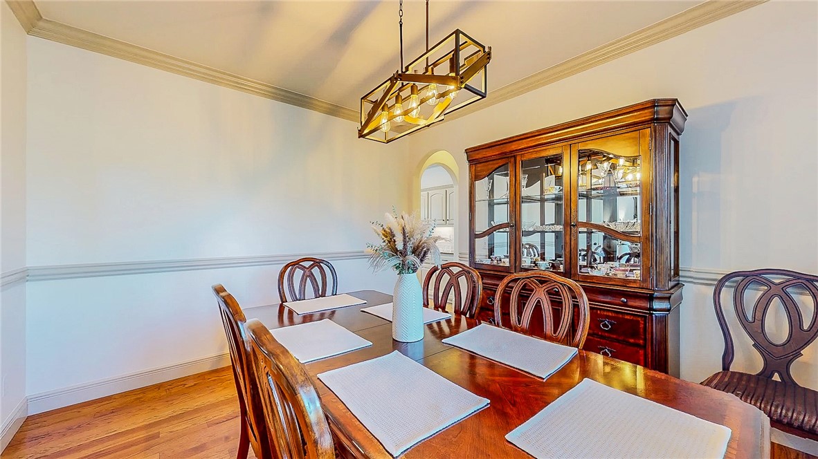 Soaring Hawk Sub Cave Spgs - Residential