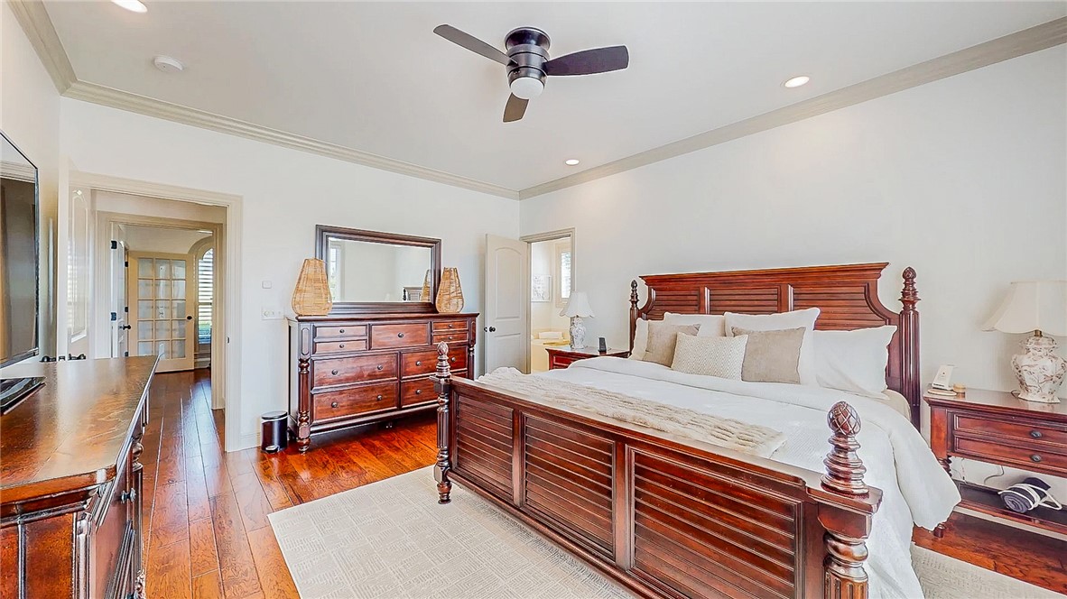 Soaring Hawk Sub Cave Spgs - Residential