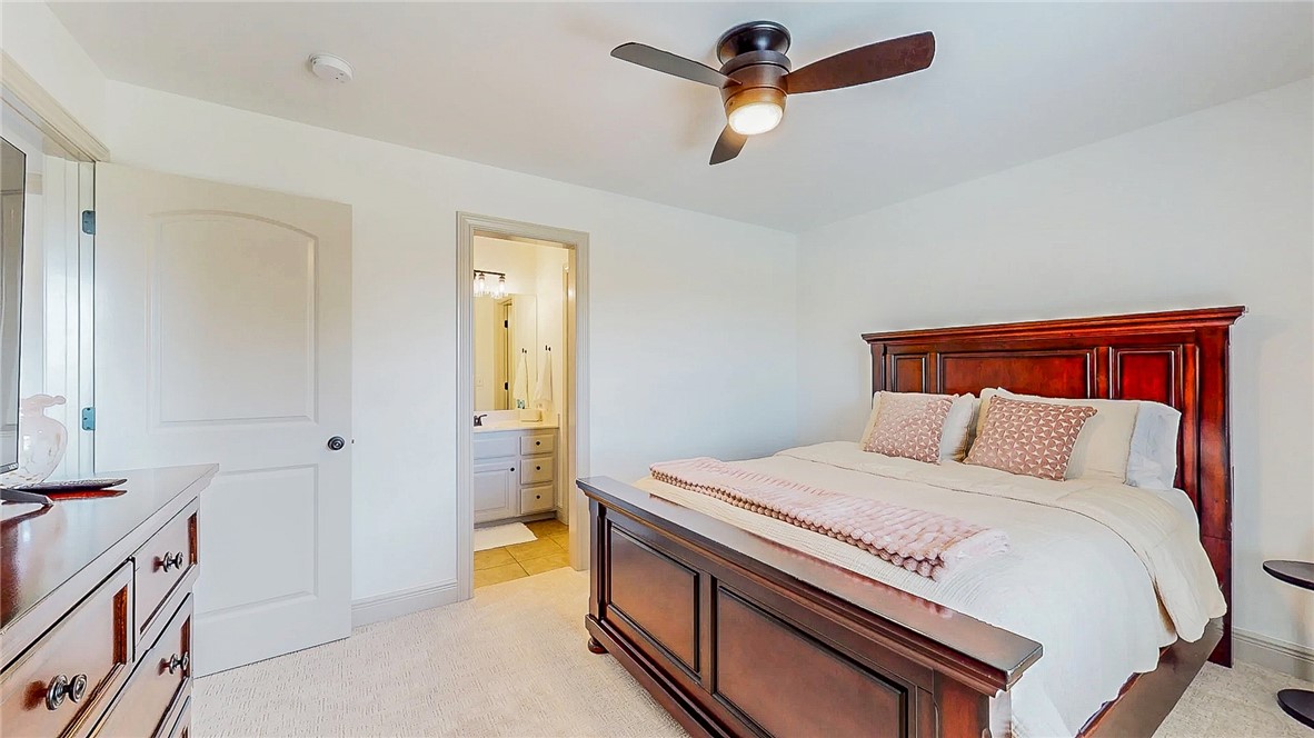 Soaring Hawk Sub Cave Spgs - Residential