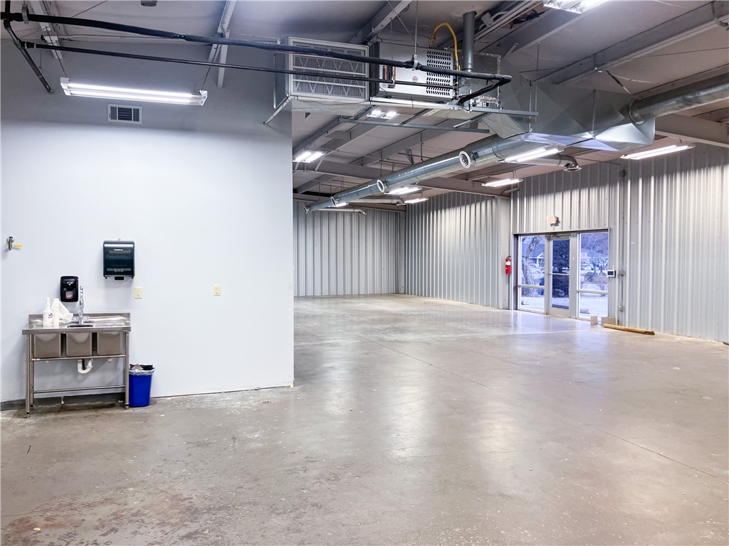 Tri City Park Ph 1 Bentonville - Commercial Lease