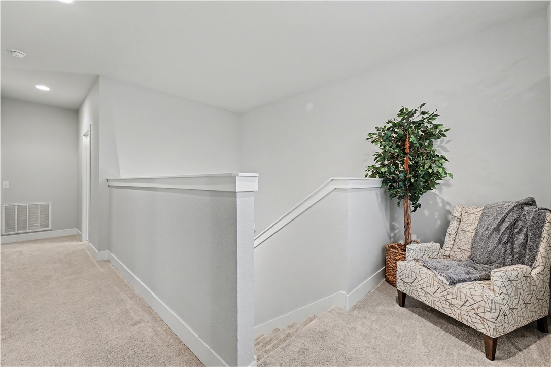 Grove Ph Ill, The Rogers - Residential