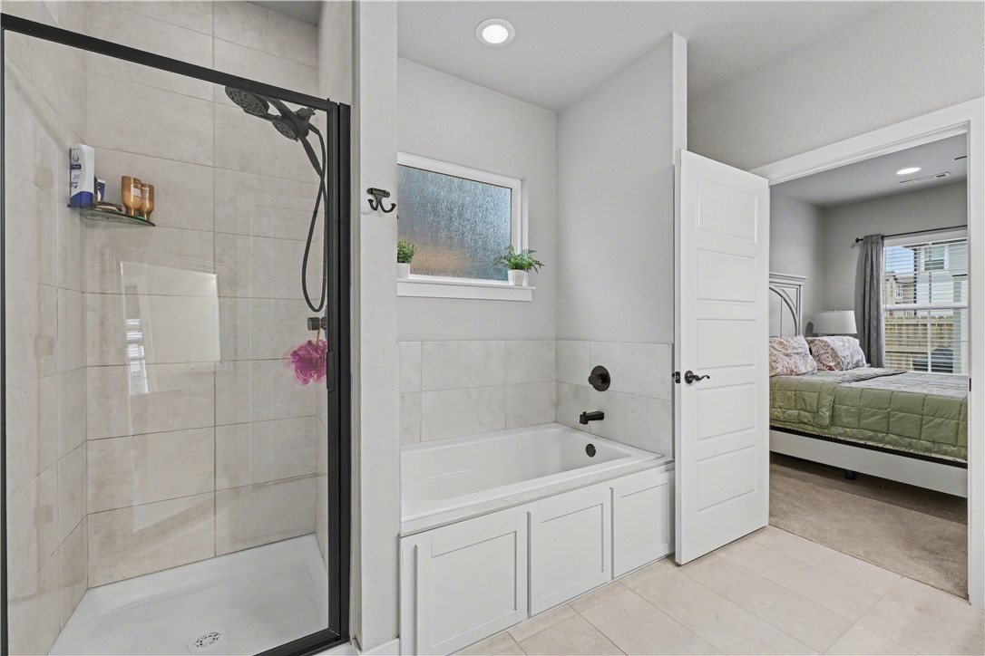 Grove Ph Ill, The Rogers - Residential