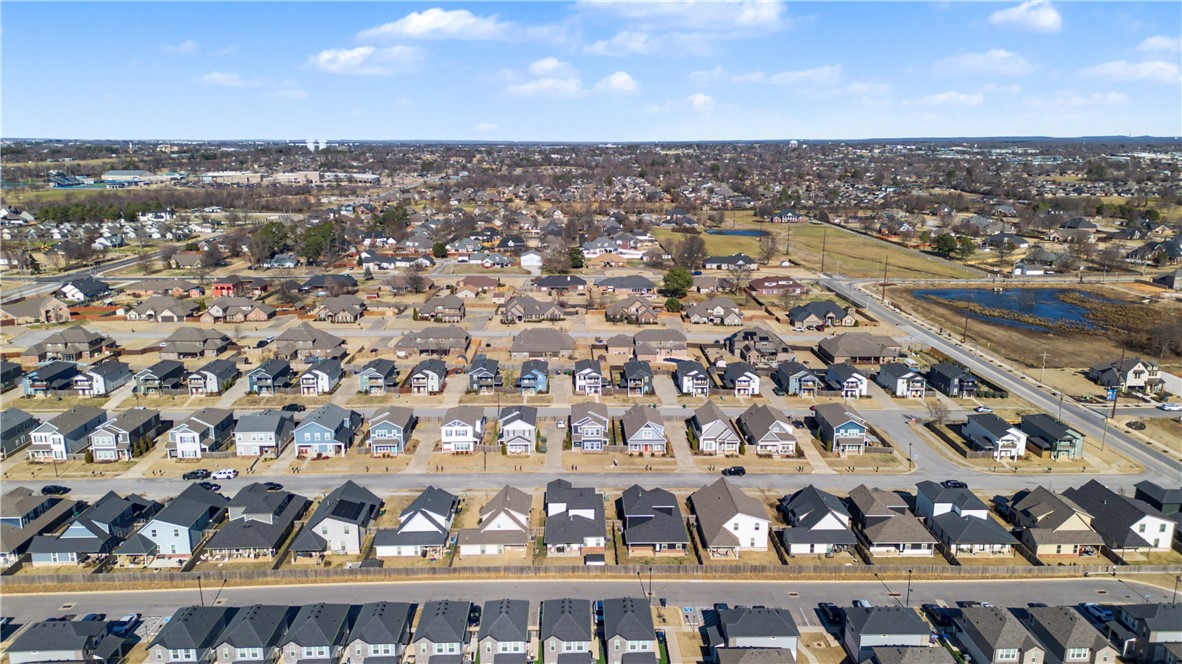 Grove Ph Ill, The Rogers - Residential