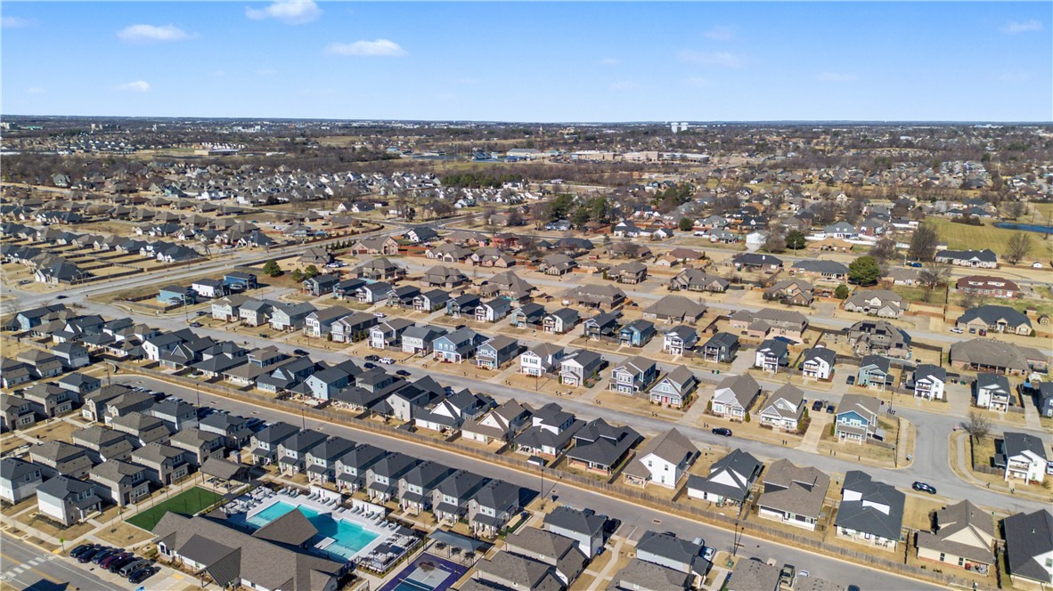 Grove Ph Ill, The Rogers - Residential