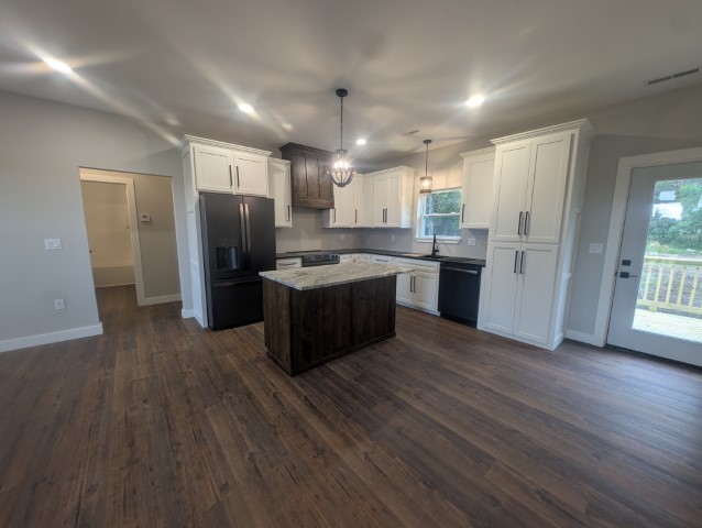 County Club Hills - Residential