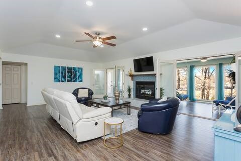 Dogwood Hills Sub Bvv - Residential Lease